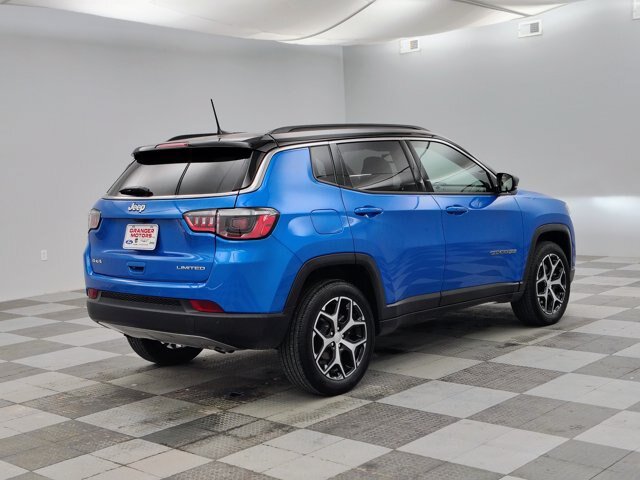Used 2024 Jeep Compass Limited AWD/4WD image 8