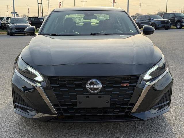 Used 2025 Nissan Altima 2.5 SR image 8