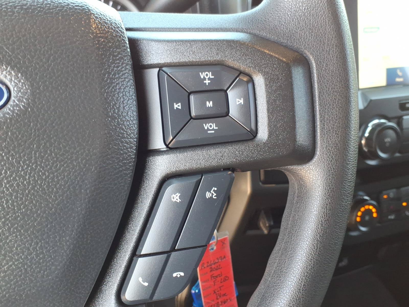 Certified 2022 Ford F250 XLT w/ XLT Premium Package AWD/4WD image 25