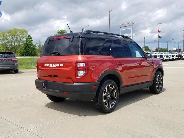 Certified 2022 Ford Bronco Sport Outer Banks w/ Tech Package AWD/4WD image 2