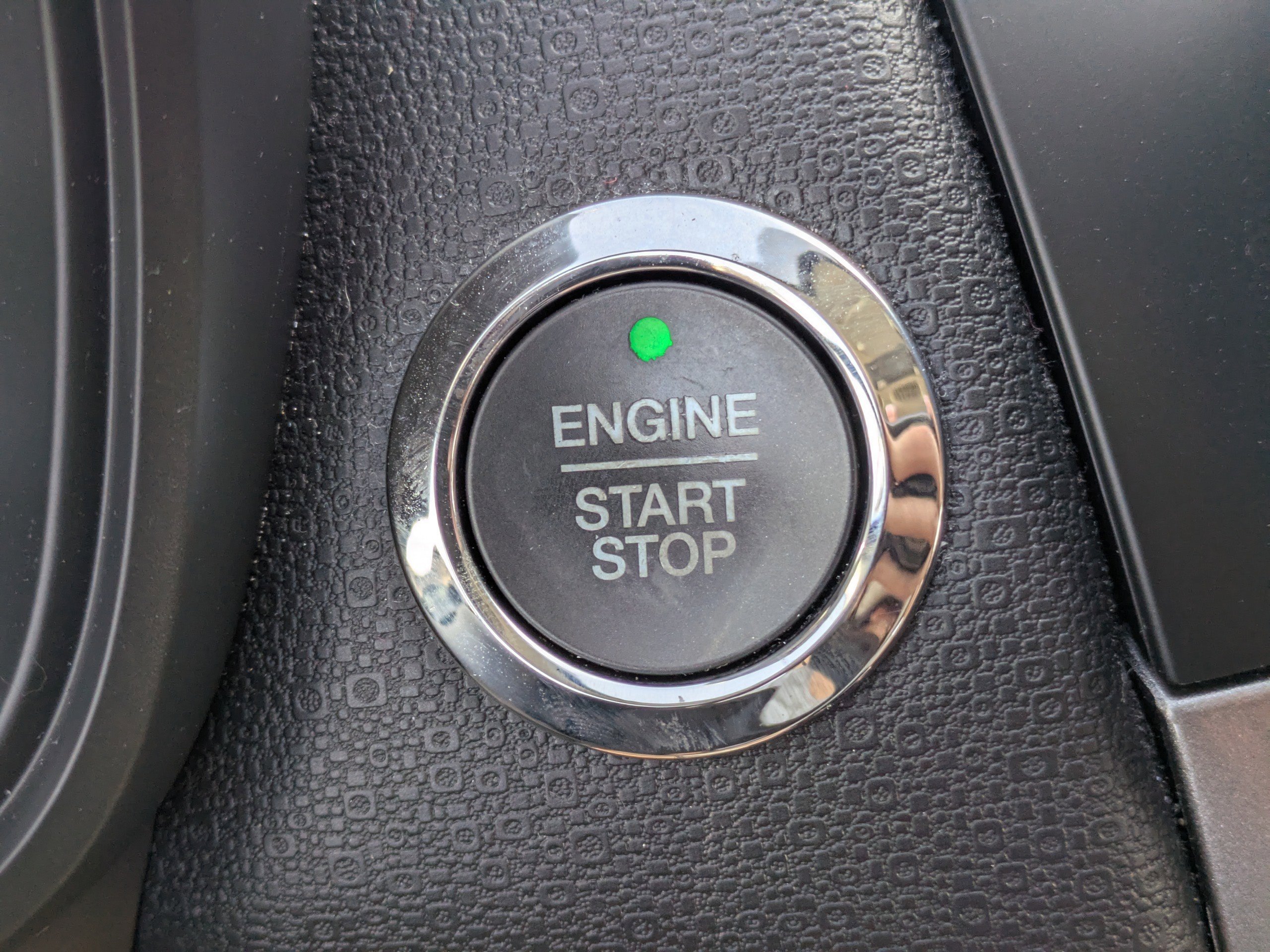 Certified 2019 Ford EcoSport SE w/ SE Convenience Package image 32