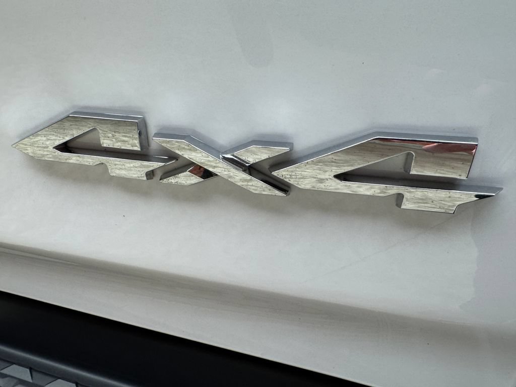 Used 2023 RAM 1500 Laramie AWD/4WD image 5