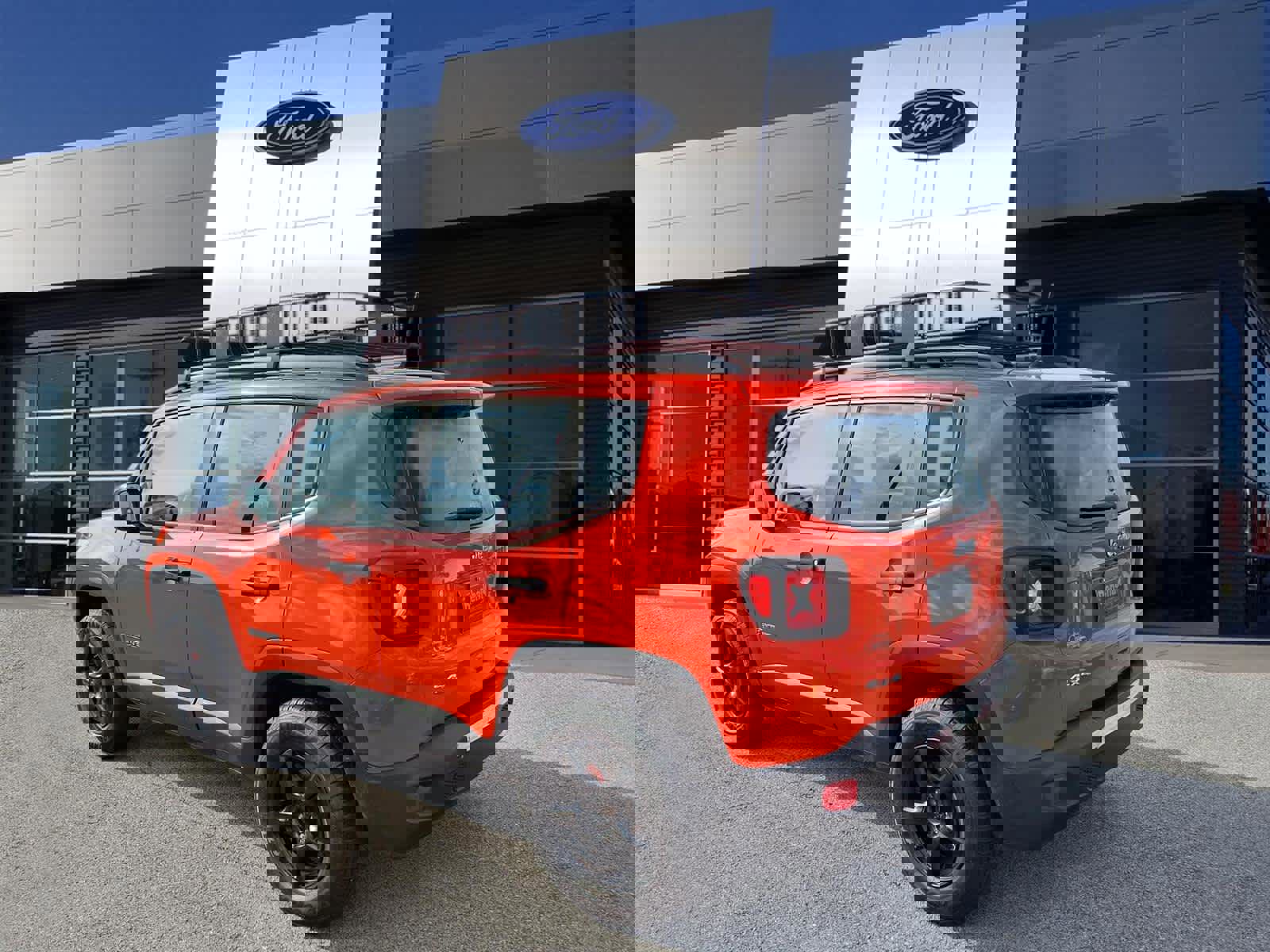 Used 2019 Jeep Renegade Sport image 2