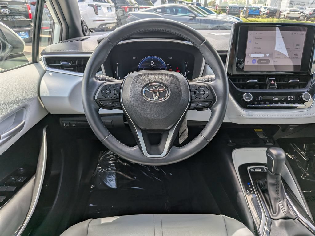 Used 2024 Toyota Corolla XSE FWD image 17