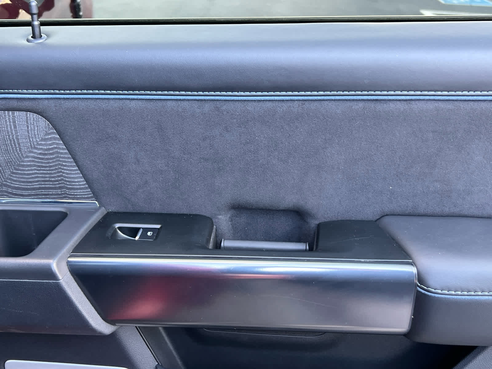 Certified 2025 Ford F350 Platinum image 23