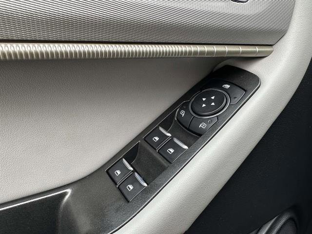 Certified 2025 Ford Explorer Active w/ Active Comfort Package image 30