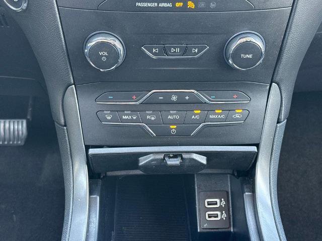Certified 2020 Ford Edge SE FWD image 14