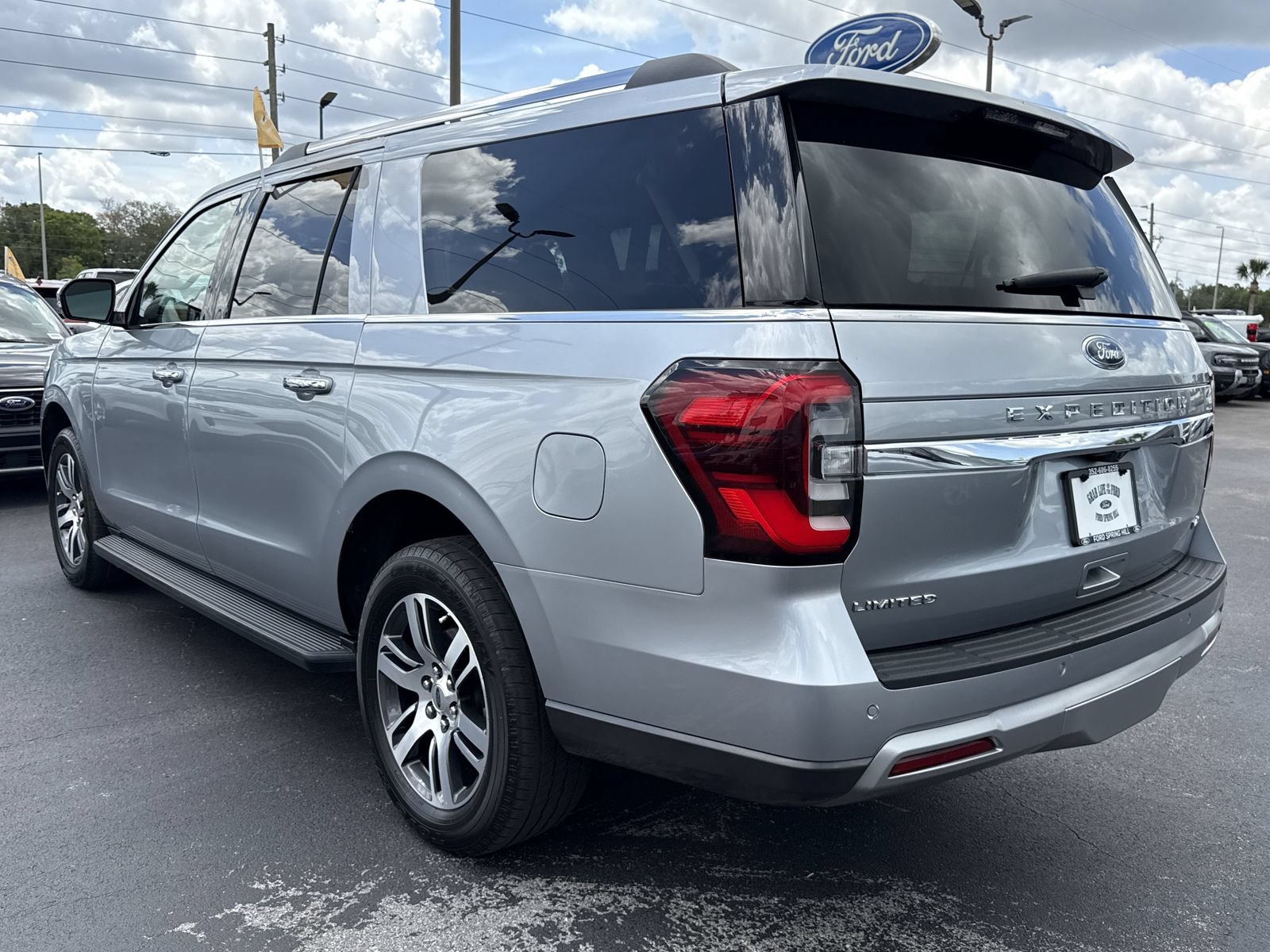 Certified 2024 Ford Expedition Max Limited RWD image 7