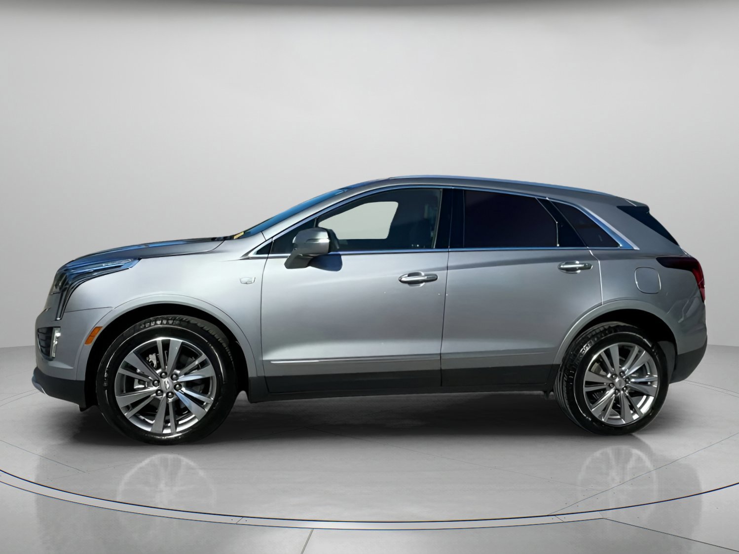Used 2025 Cadillac XT5 Premium Luxury image 8