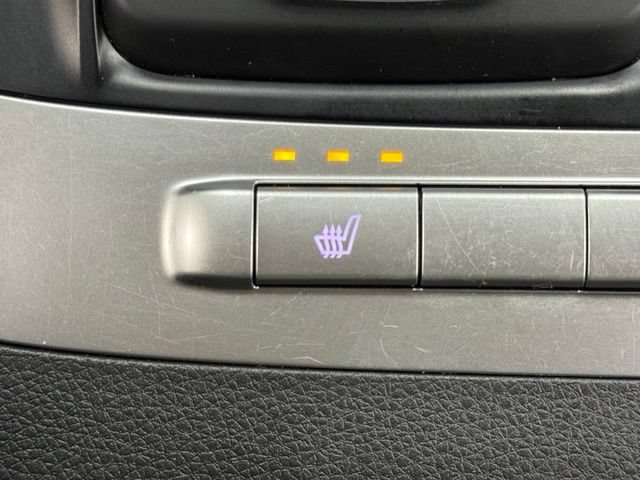 Used 2022 Kia Carnival LX FWD image 33