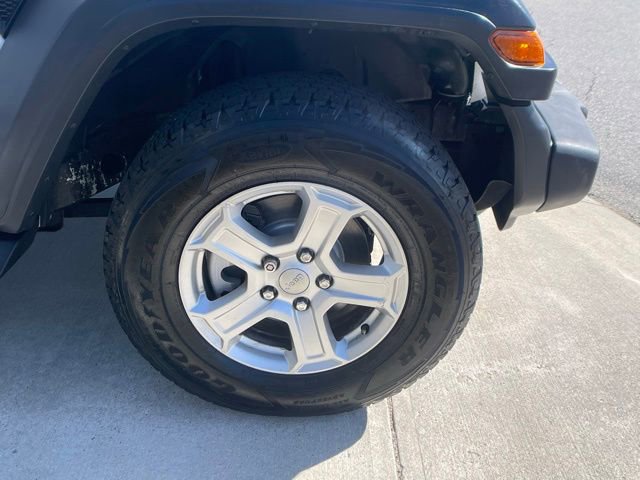 Used 2018 Jeep Wrangler Unlimited Sport S AWD/4WD image 10