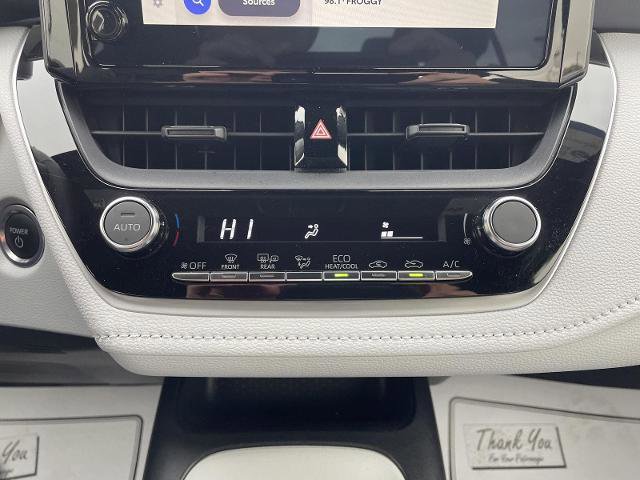 Used 2023 Toyota Corolla SE image 25