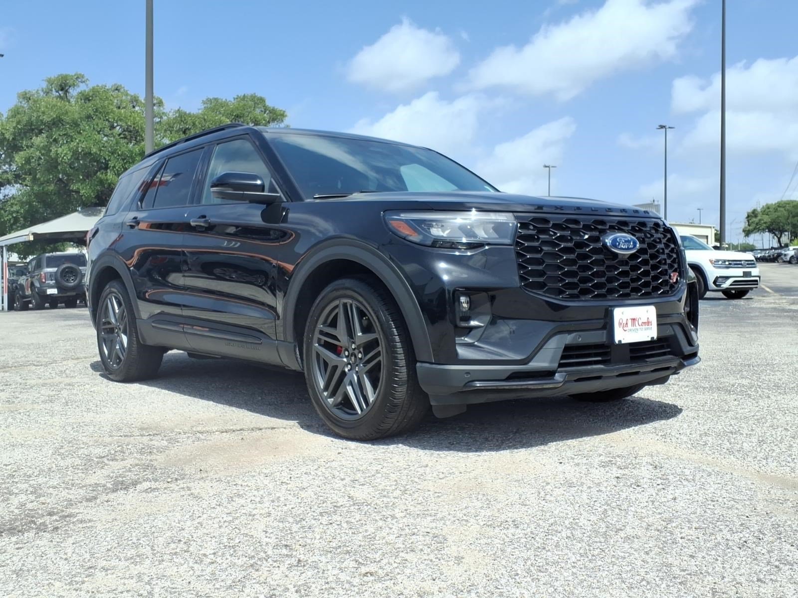 Certified 2025 Ford Explorer ST w/ Sun And Sound Package AWD/4WD image 11