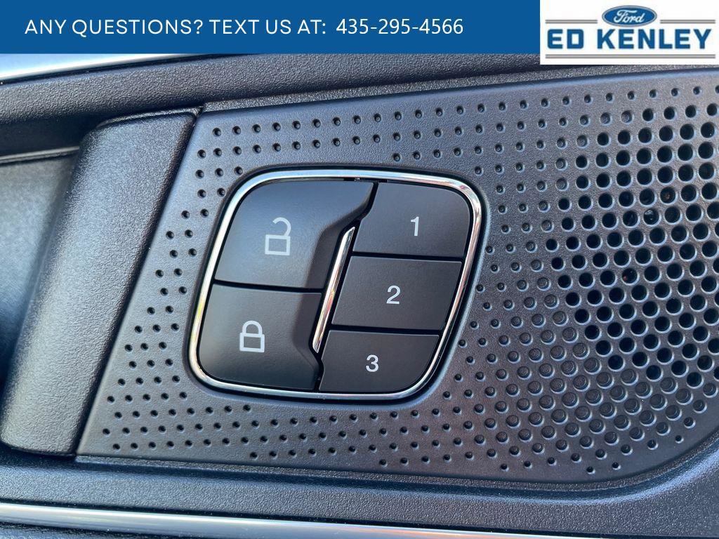 Certified 2020 Ford Edge Titanium w/ Equipment Group 301A AWD/4WD image 22