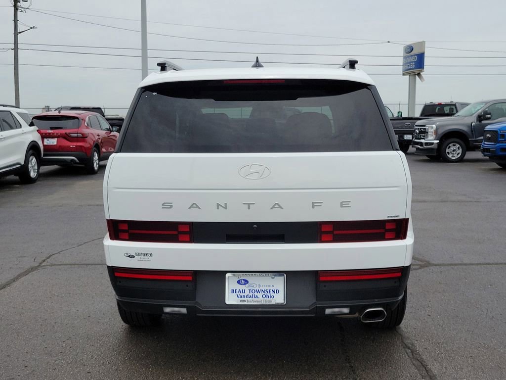 Used 2025 Hyundai Santa Fe SEL AWD/4WD image 4