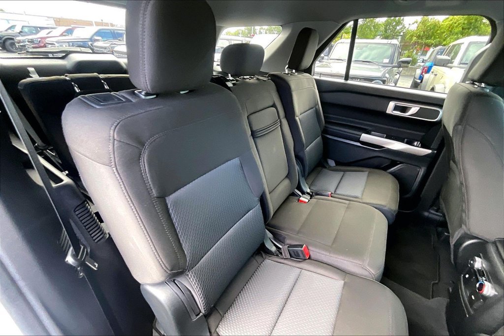 Certified 2023 Ford Explorer XLT w/ Class IV Trailer Tow Package AWD/4WD image 26