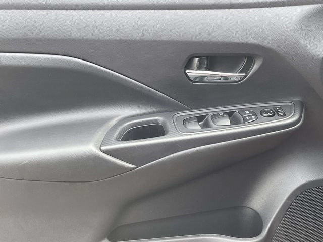 Used 2025 Nissan Versa SV FWD image 13