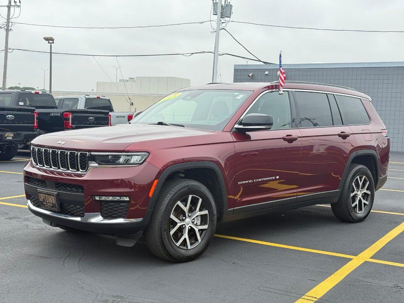Used 2024 Jeep Grand Cherokee L Limited w/ Trailer Tow Package AWD/4WD image 9