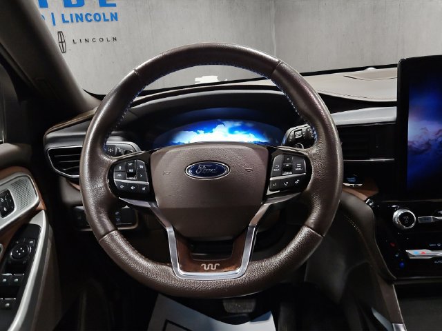 Certified 2021 Ford Explorer King Ranch w/ Premium Technology Package AWD/4WD image 14