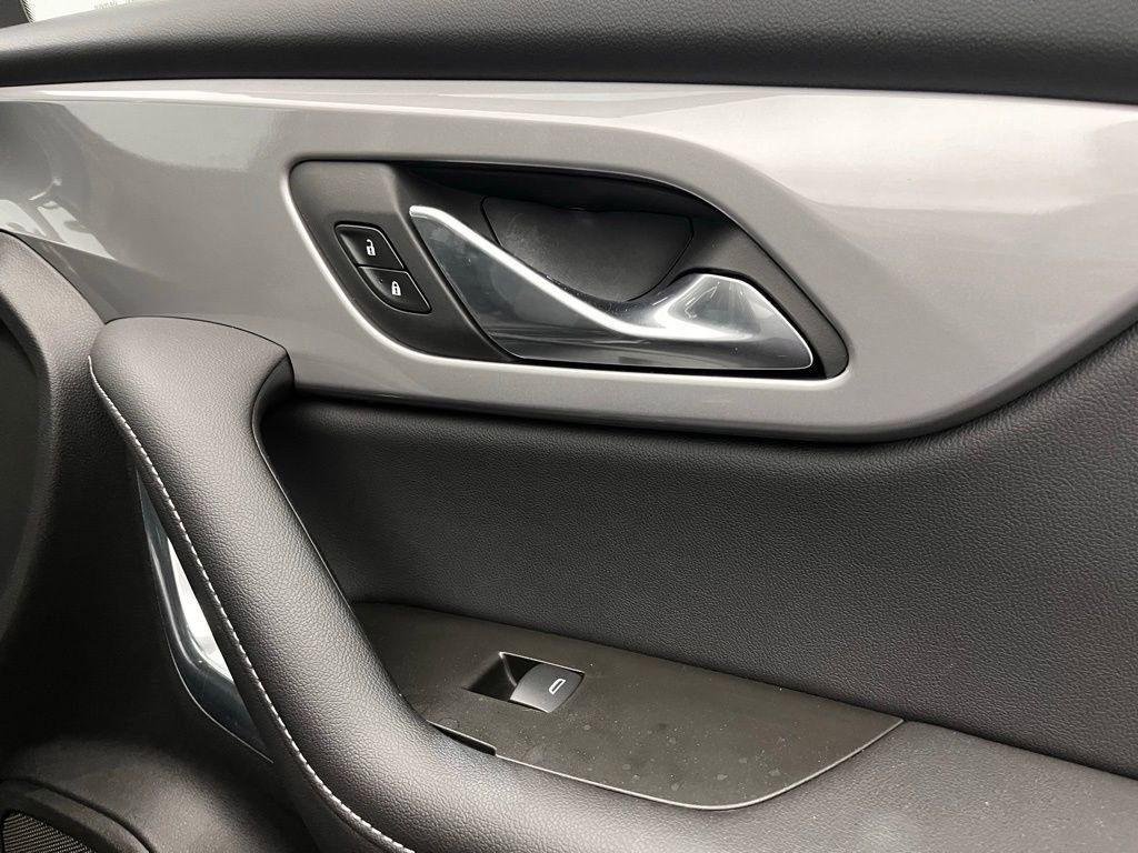 Used 2024 Chevrolet Blazer LT image 26