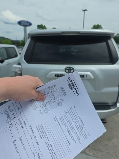 Used 2022 Toyota 4Runner SR5 AWD/4WD image 20