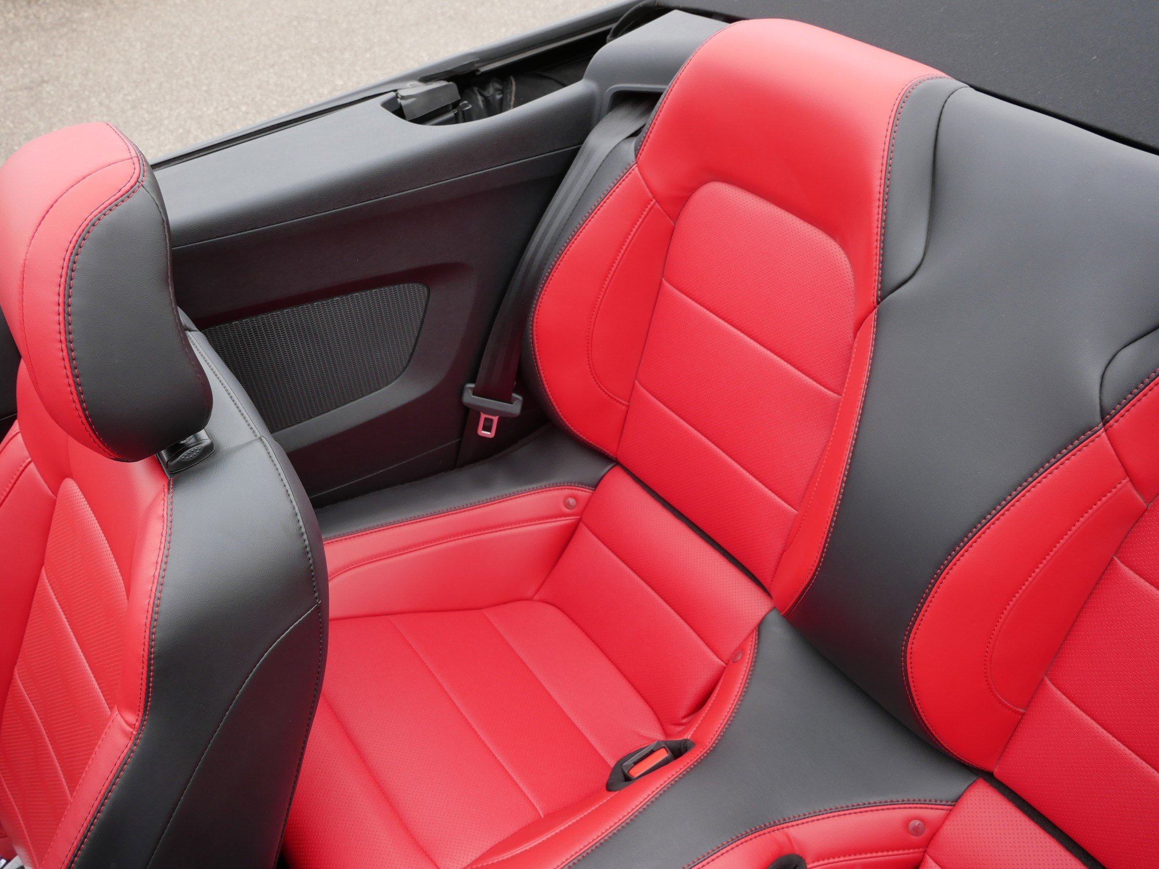 Certified 2022 Ford Mustang GT Premium RWD image 12