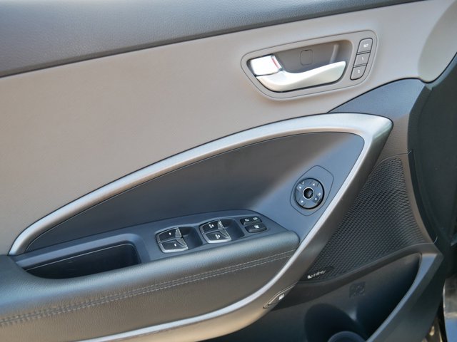 Used 2019 Hyundai Santa Fe XL AWD/4WD image 15