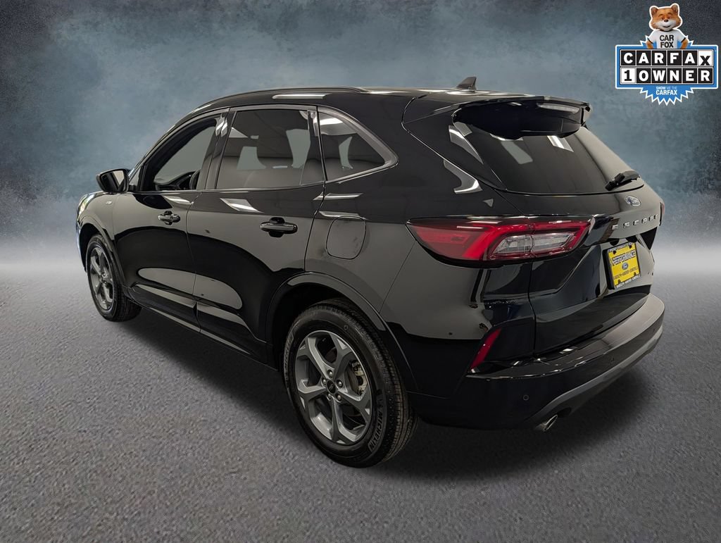 Certified 2023 Ford Escape ST-Line w/ Tech Pack #1 AWD/4WD image 6