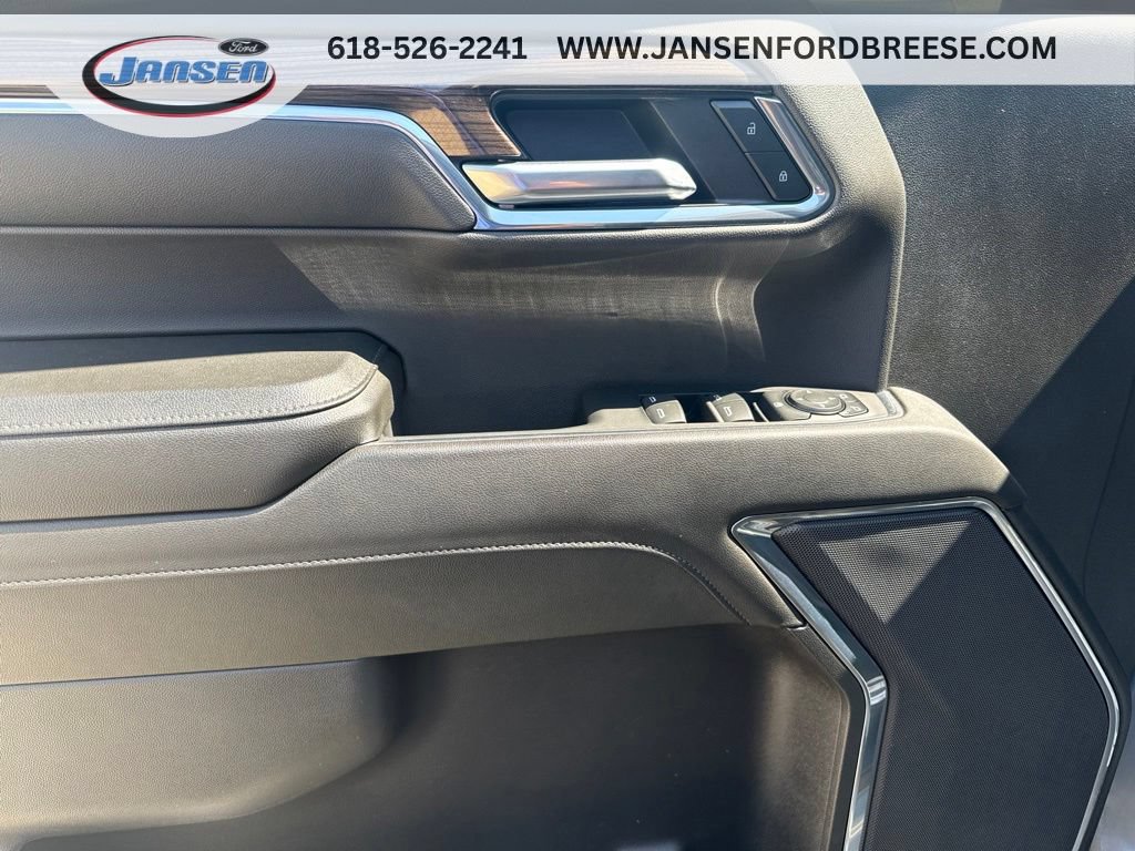 Used 2024 Chevrolet Silverado 1500 LT AWD/4WD image 9