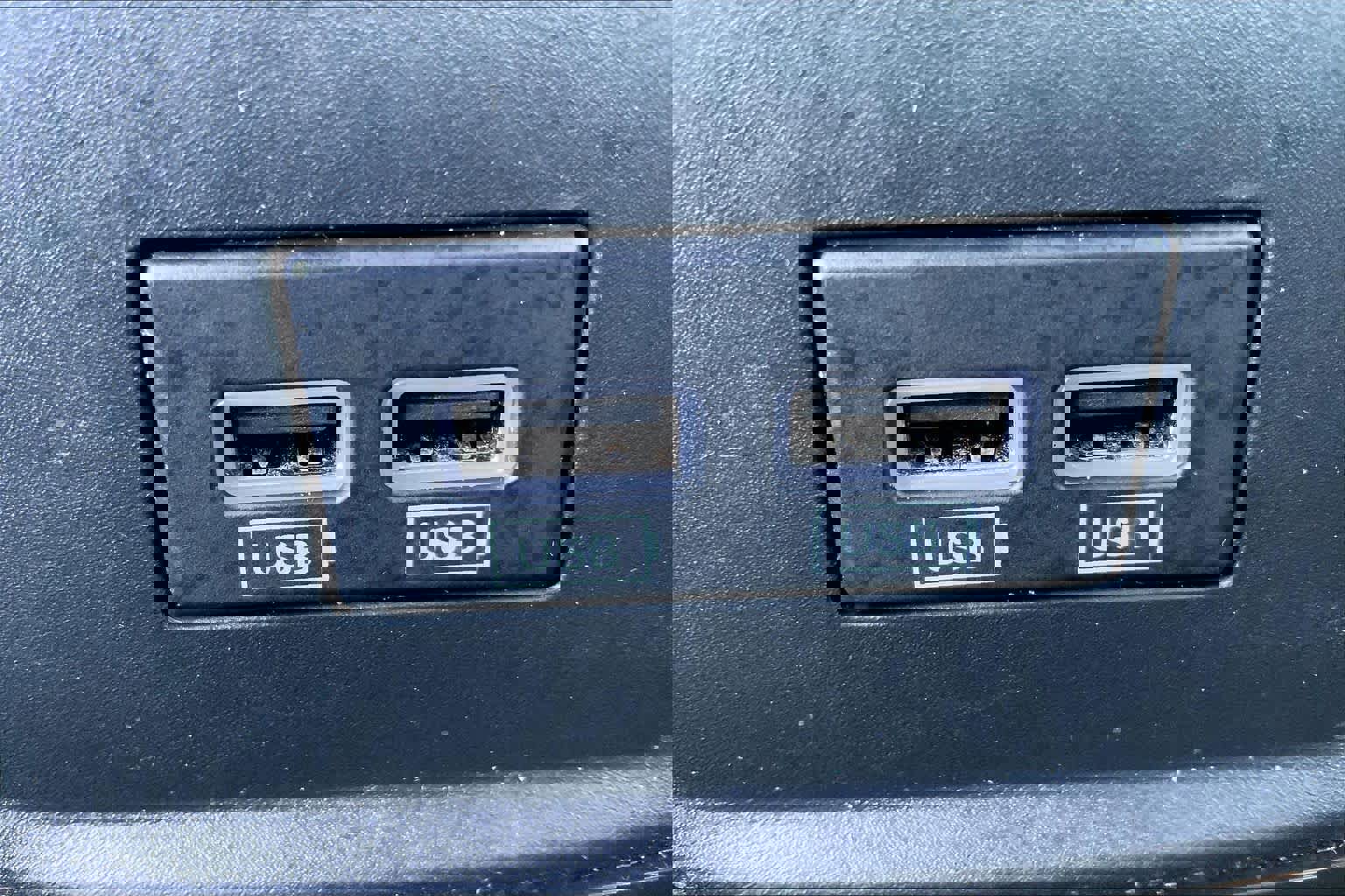 Used 2022 Dodge Charger SXT w/ Blacktop Package image 33