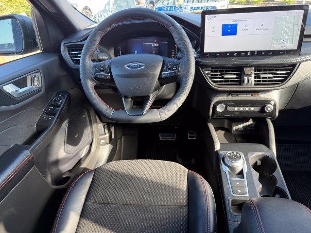 Certified 2023 Ford Escape ST-Line w/ Tech Pack #1 AWD/4WD image 8