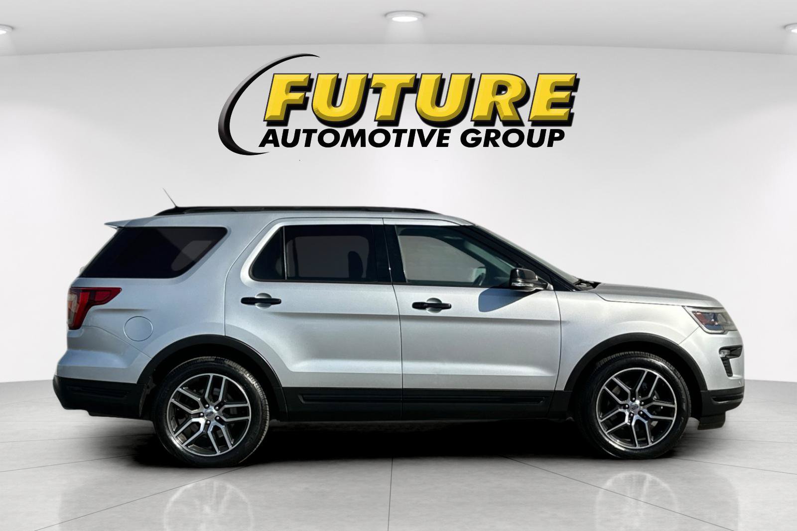 Certified 2019 Ford Explorer Sport AWD/4WD image 2
