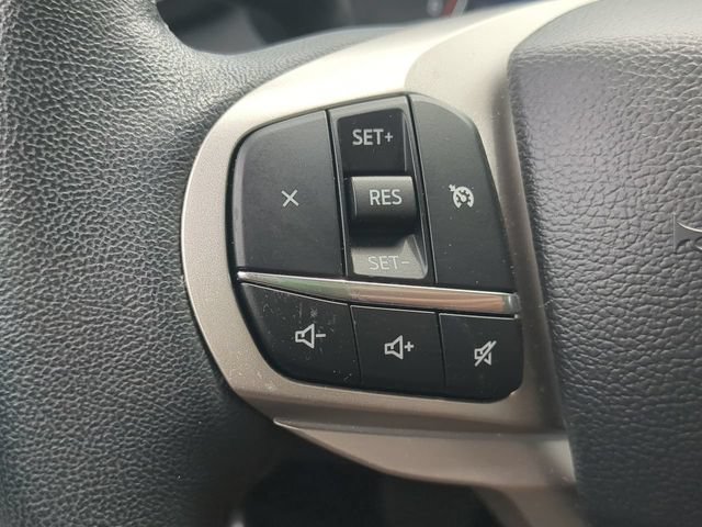 Certified 2024 Ford Explorer XLT RWD image 24