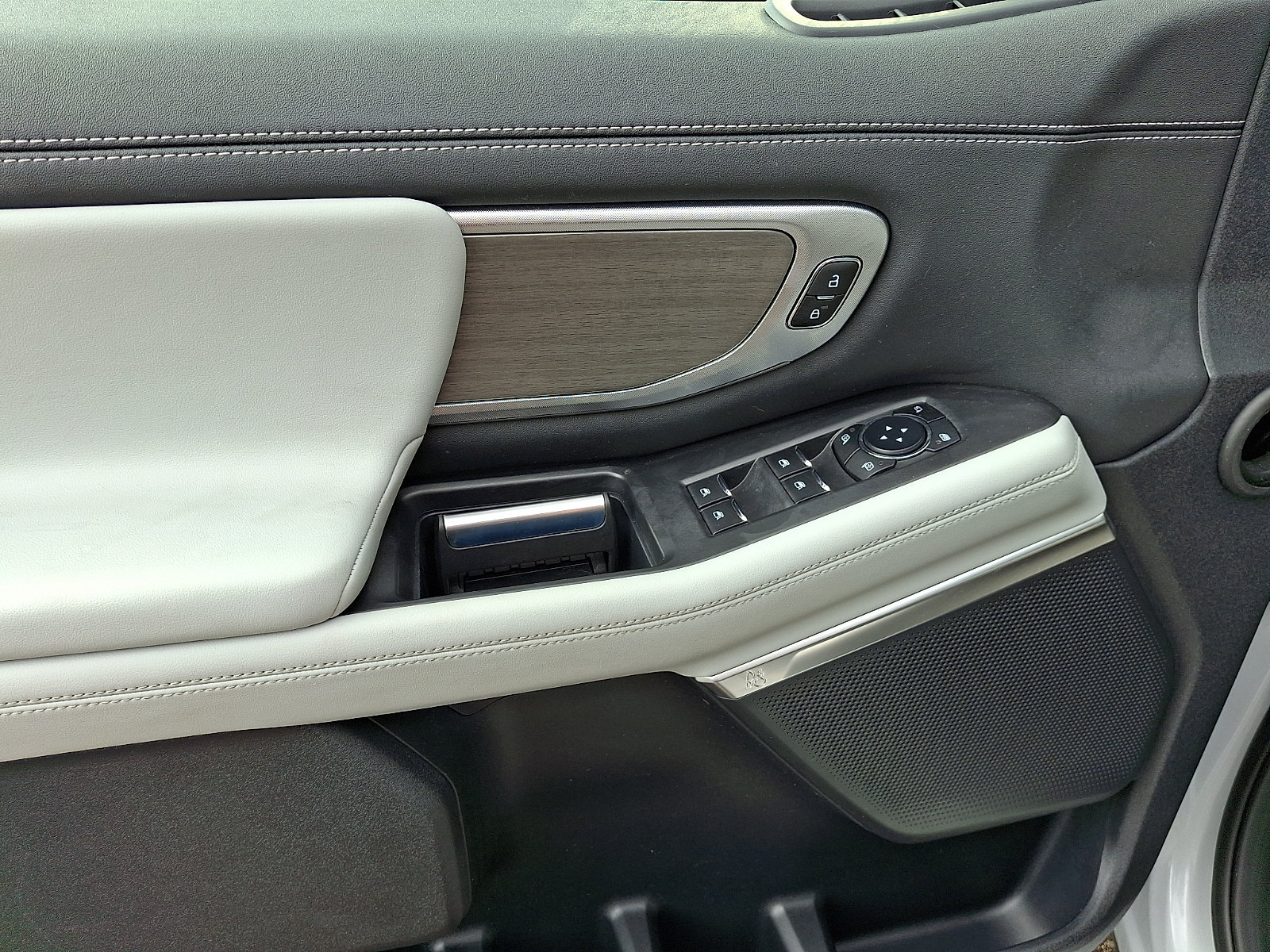 Certified 2025 Ford Expedition Platinum AWD/4WD image 14