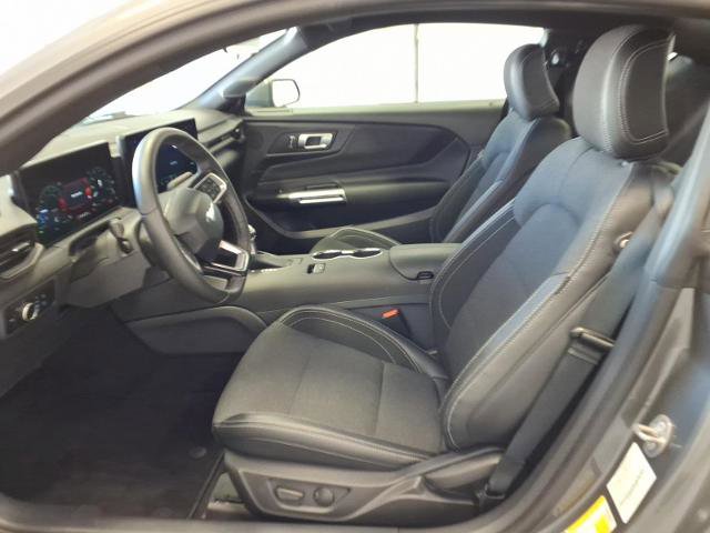 Certified 2025 Ford Mustang Coupe RWD image 10
