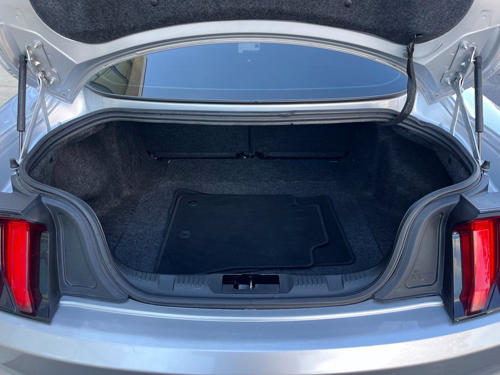Certified 2019 Ford Mustang Coupe RWD image 12