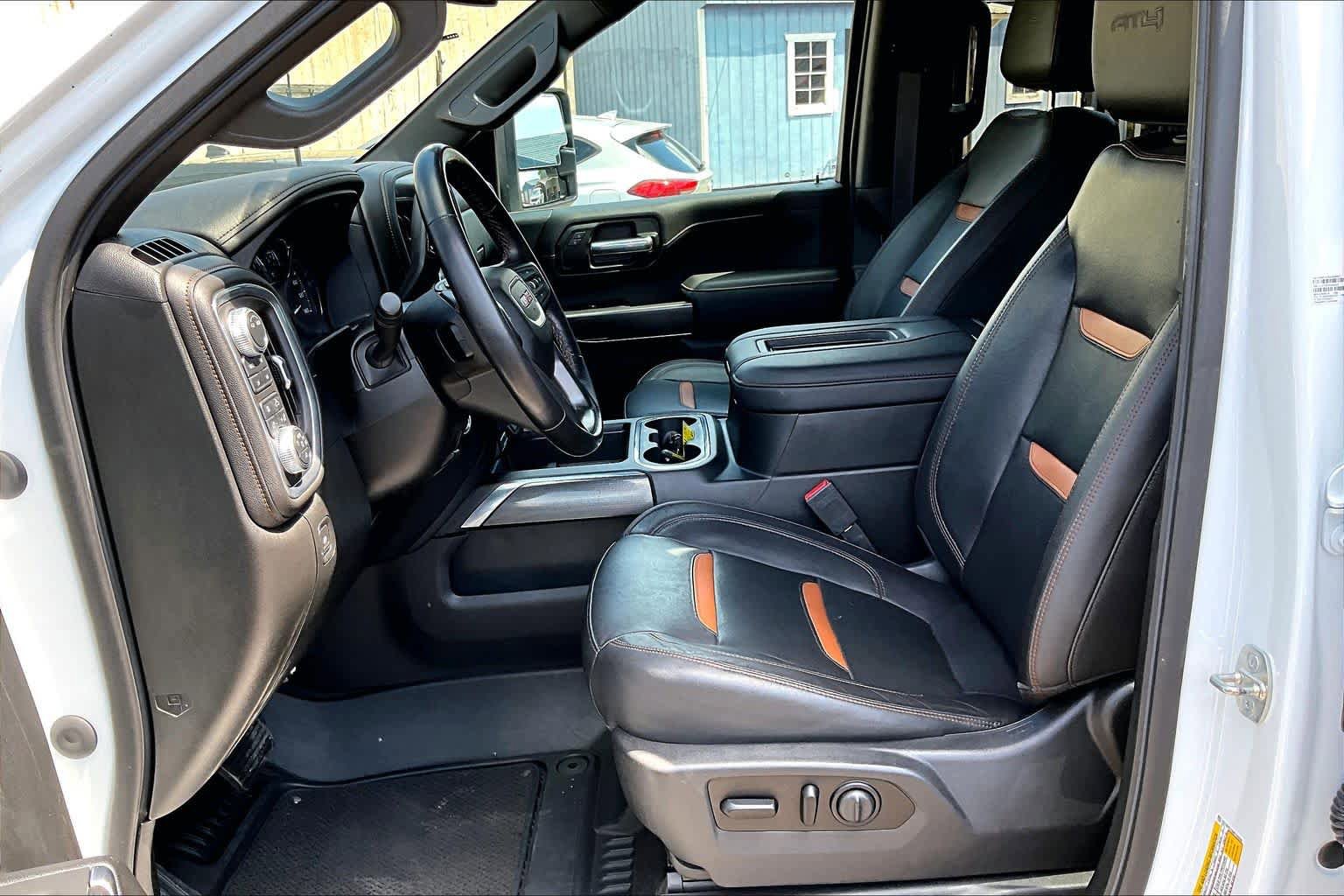 Used 2021 GMC Sierra 2500 AT4 AWD/4WD image 8