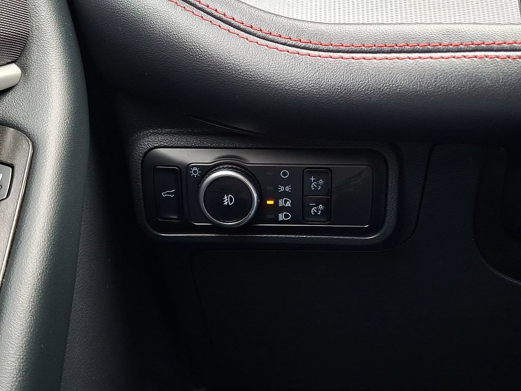 Certified 2025 Ford Explorer ST AWD/4WD image 29