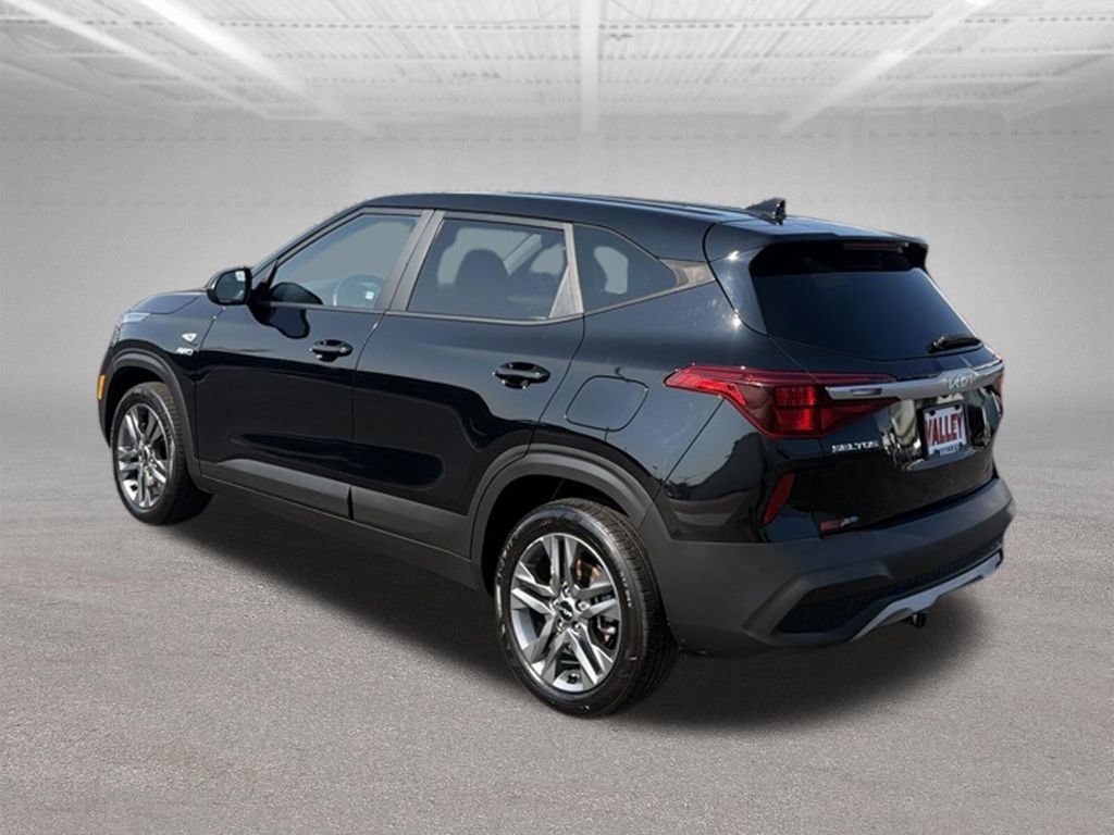 Used 2022 Kia Seltos LX AWD/4WD image 10