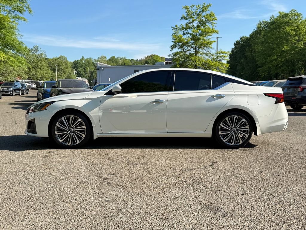 Used 2023 Nissan Altima 2.5 SL FWD image 3