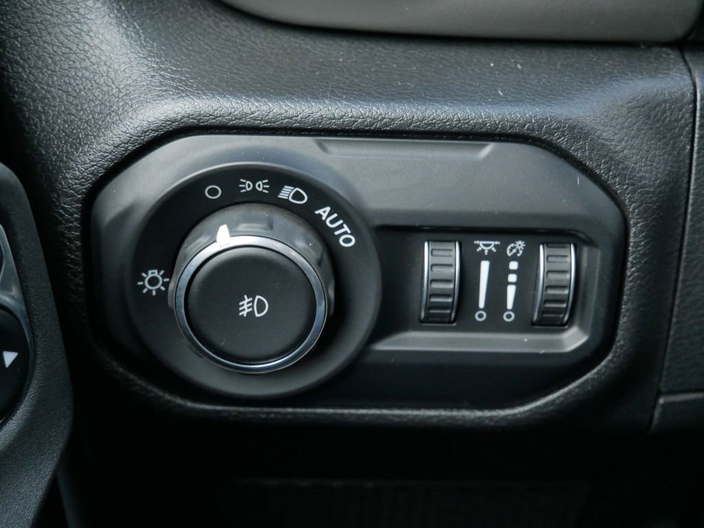 Used 2021 Jeep Wrangler Unlimited Sport AWD/4WD image 16