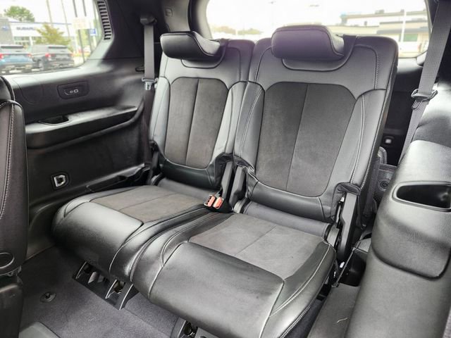 Used 2023 Jeep Grand Cherokee L Altitude AWD/4WD image 18