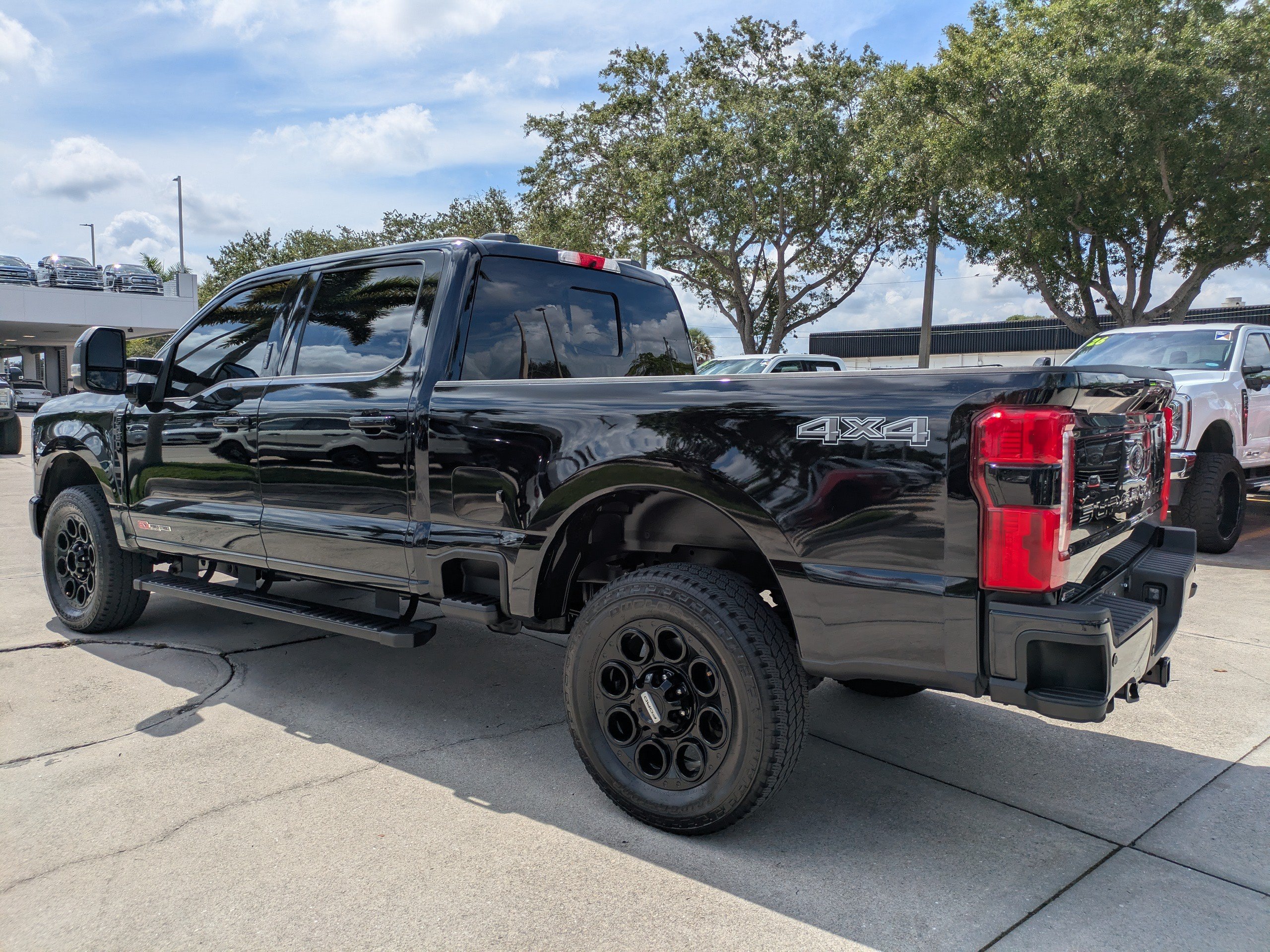 Certified 2024 Ford F250 Lariat w/ Lariat Ultimate Package AWD/4WD image 6