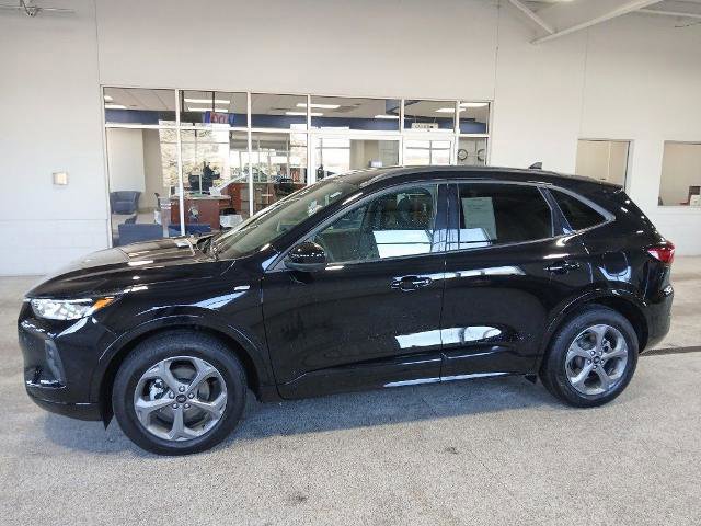 Certified 2023 Ford Escape ST-Line Select w/ Tech Pack #2 image 2