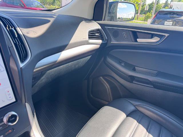 Certified 2024 Ford Edge SEL w/ Convenience Package AWD/4WD image 16