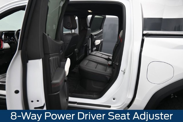 Used 2024 GMC Canyon AT4X AWD/4WD image 17