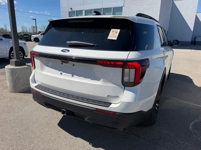 Certified 2025 Ford Explorer ST-Line AWD/4WD image 11