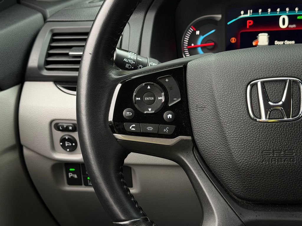 Used 2019 Honda Pilot Touring image 18