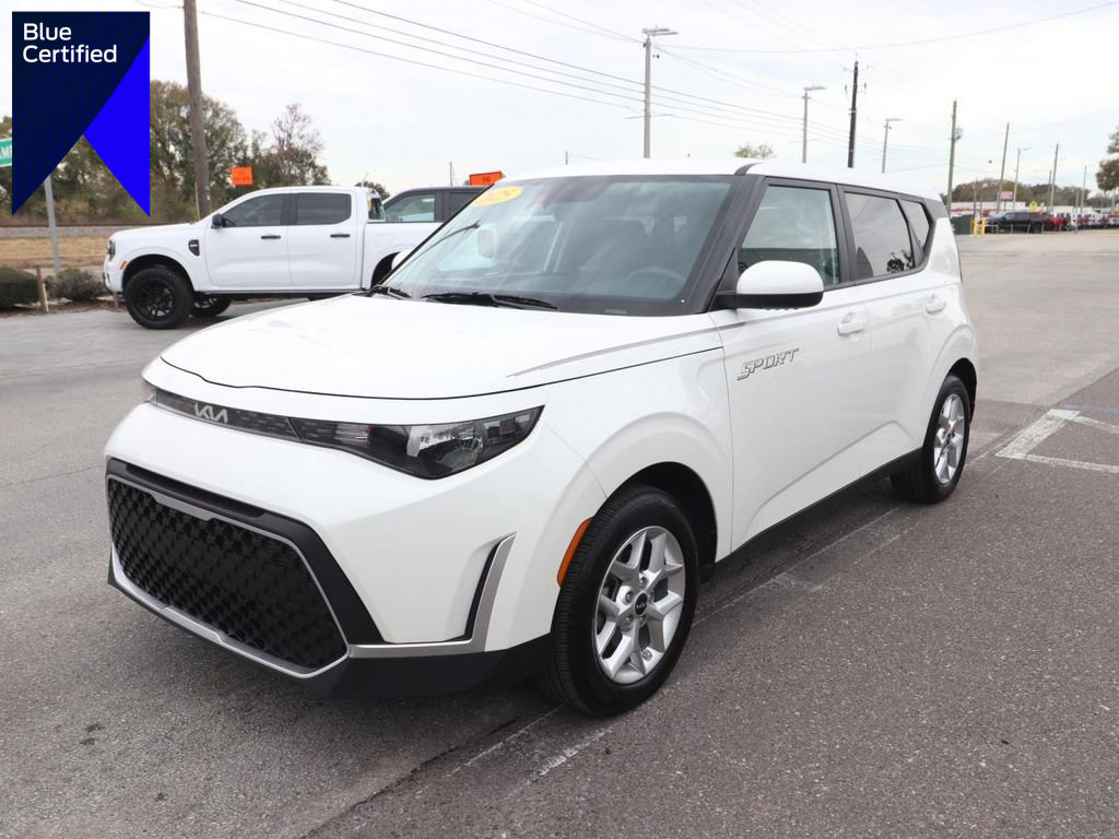 Used 2025 Kia Soul LX w/ LX Technology Package image 1