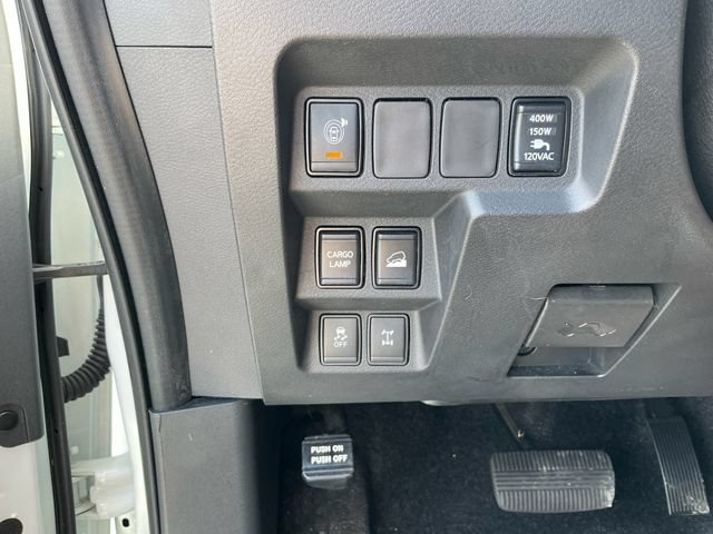 Used 2022 Nissan Frontier PRO-4X AWD/4WD image 25